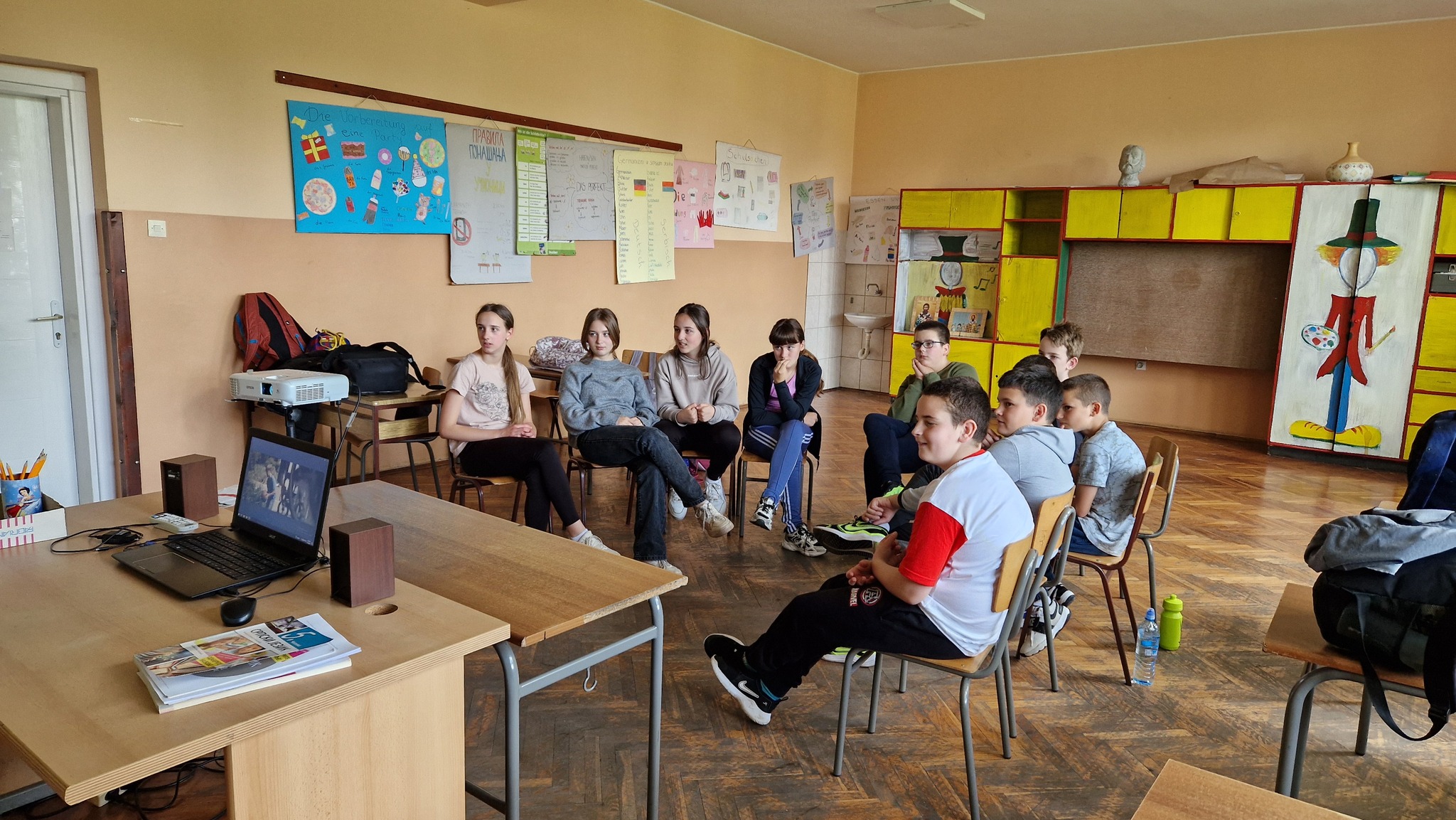 Read more about the article Психолошке радионице о емпатији у оквиру обележавања Недeље сећања и заједништва