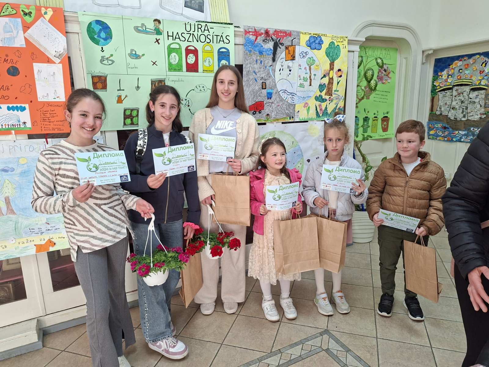 Read more about the article Ликовни конкурс „Сачувајмо нашу планету“
